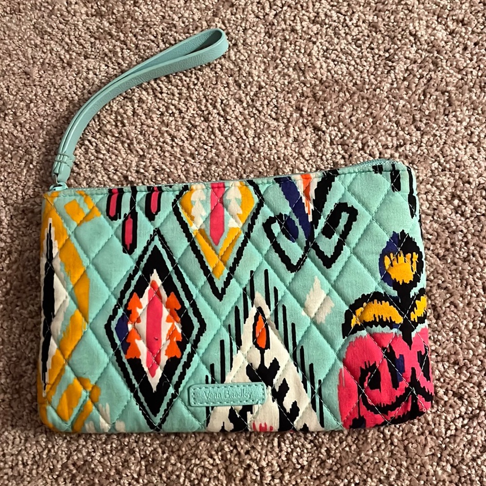 Vera Bradley hand wallet